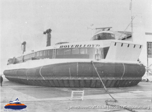 SRN4 Swift (GH-2004) at BHC in Cowes -   (The <a href='http://www.hovercraft-museum.org/' target='_blank'>Hovercraft Museum Trust</a>).